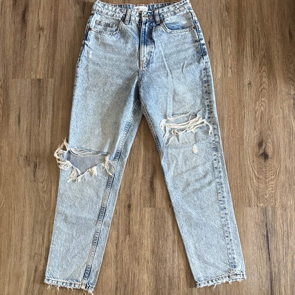 Women’s Zara Light Blue Denim Jeans